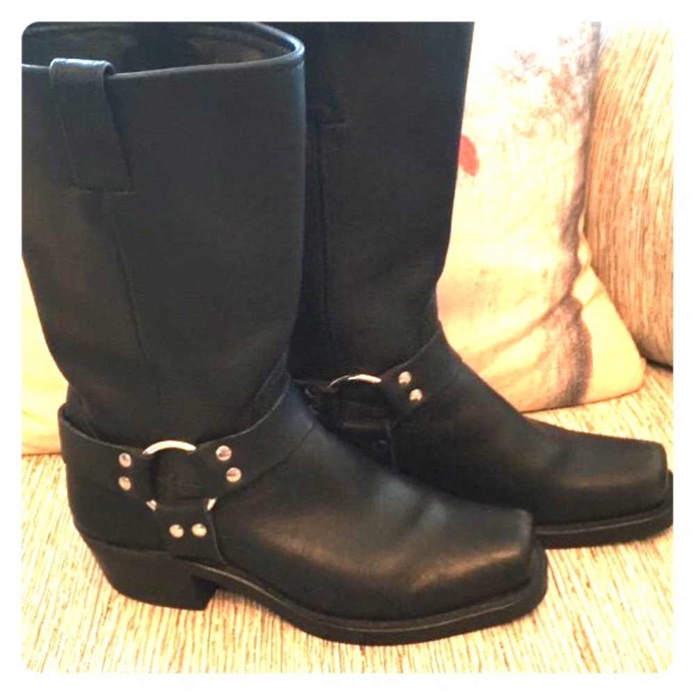 Frye Harness Black Boots !